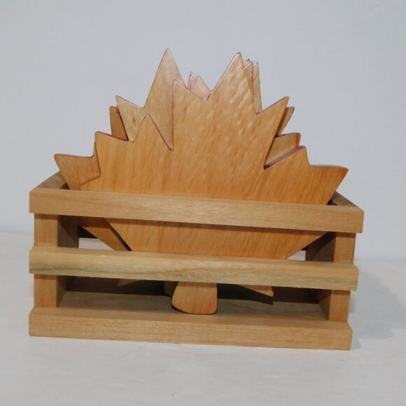 Set of 6 Canadian Maple Leaf Wooden Coasters with Storage Canada - Picture 5 of 6